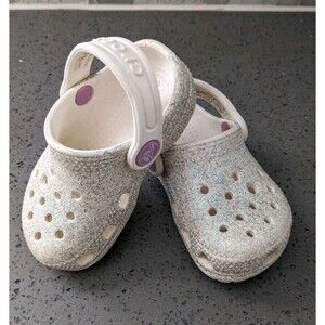 Crocs Classic Glitter Kids Clog Sz C5 Comfort off white Round Toe Slip-On Shoe